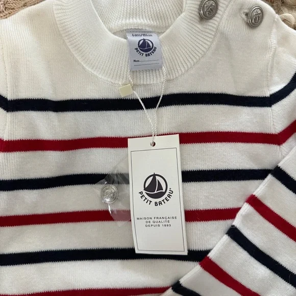 Lots of boy clothes size 4 - Picture 7 of 8